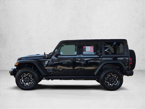 Used 2023 Jeep Wrangler Unlimited Rubicon 4xe w/ Cold Weather Group AWD/4WD image 8
