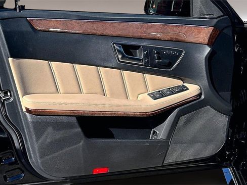 Used 2012 Mercedes-Benz E 350 4MATIC Sedan image 23