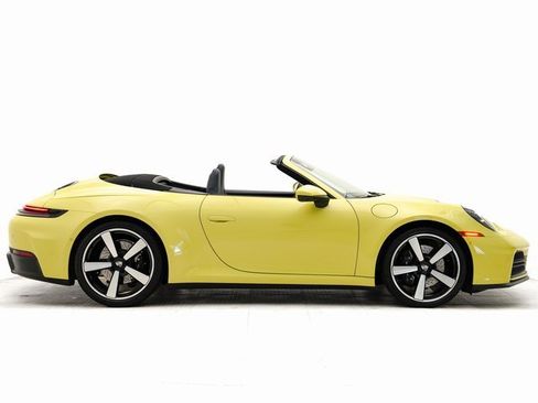 Used 2025 Porsche 911 Carrera image 39