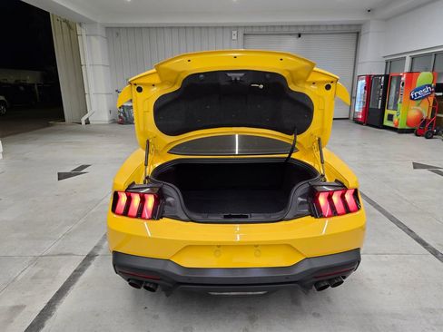 Used 2024 Ford Mustang GT RWD image 31