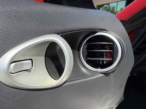 Used 2005 Nissan 350Z Touring image 28