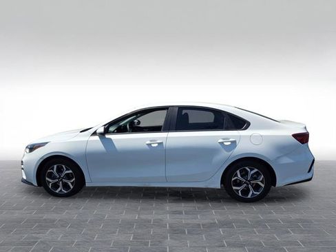 Used 2021 Kia Forte LXS FWD image 4