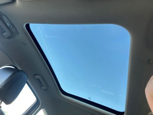 Used 2013 Ford C-MAX SEL image 22