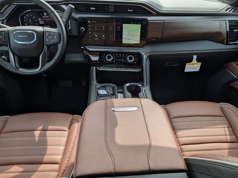 New 2026 GMC Sierra 2500 Denali Ultimate image 10