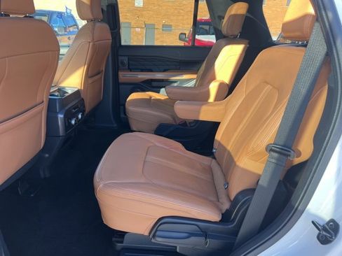 Certified 2022 Ford Expedition Platinum image 24