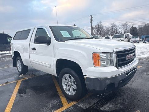 Used 2011 GMC Sierra 1500 SLE w/ SLE Preferred Package image 4