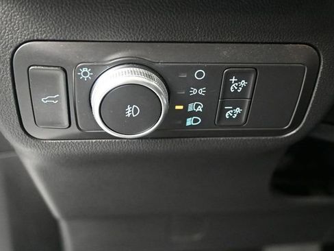 Used 2020 Ford Escape SEL image 11