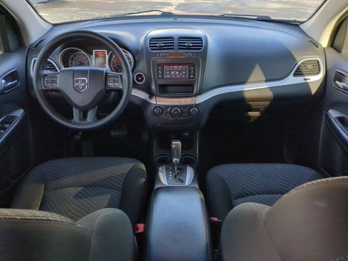 Used 2020 Dodge Journey SE w/ Blacktop Package image 27