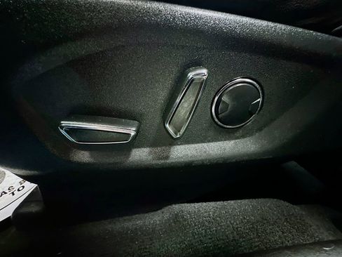 Used 2016 Ford Explorer Sport image 33