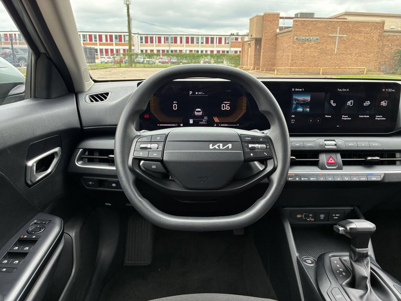 Used 2026 Kia K4 FWD image 32
