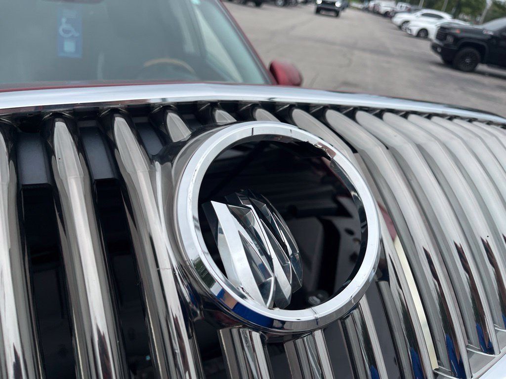 Used 2010 Buick Enclave CXL FWD image 20