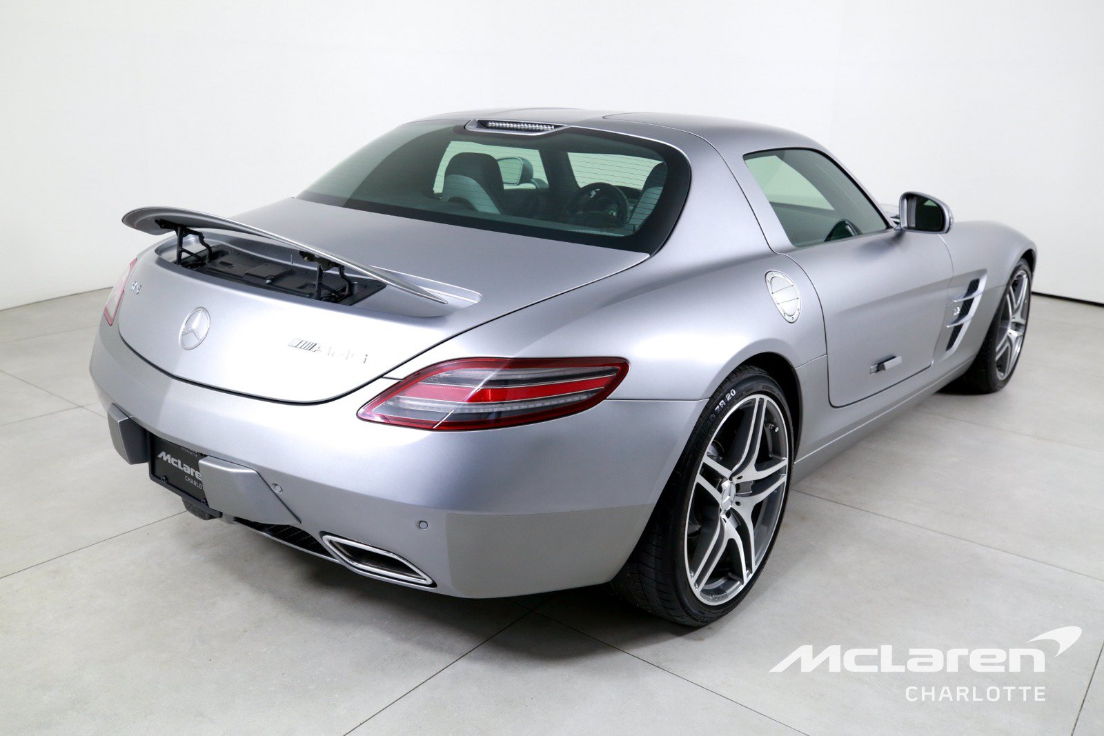 Used 2011 Mercedes-Benz SLS AMG Coupe image 9