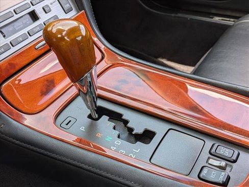 Used 2002 Lexus SC 430 Convertible RWD image 12