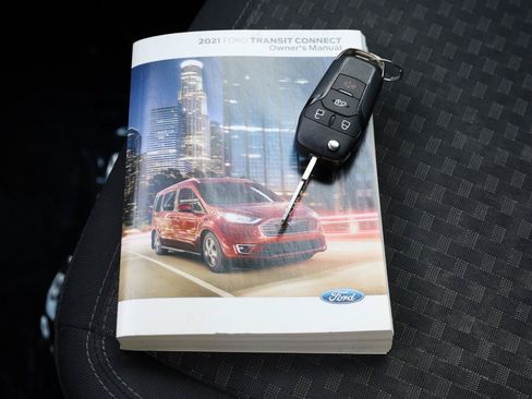 Used 2022 Ford Transit Connect XLT FWD image 12