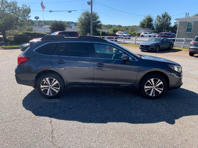 Used 2018 Subaru Outback 2.5i Limited AWD/4WD image 4