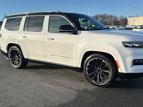 Used 2023 Jeep Grand Wagoneer Series II image 2