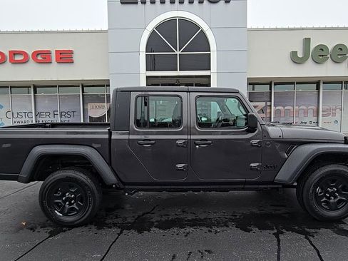 New 2026 Jeep Gladiator Sport image 9