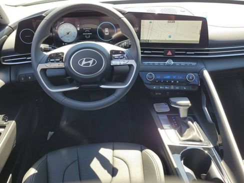 New 2026 Hyundai Elantra Limited FWD image 6