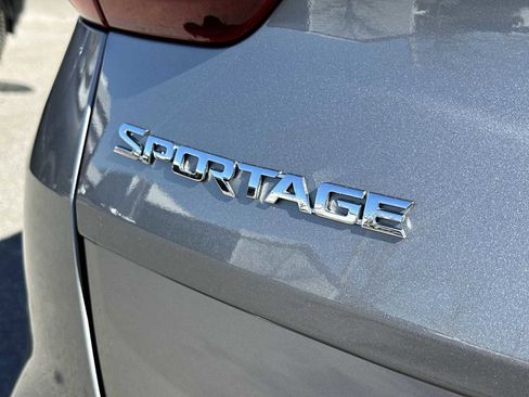 Used 2022 Kia Sportage SX image 11