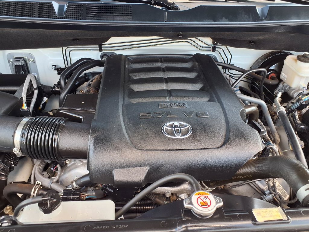 Used 2020 Toyota Tundra SR5 w/ SR5 Convenience Package RWD image 16