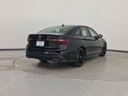 Used 2026 Volkswagen Jetta GLI Autobahn w/ GLI Black Package image 9