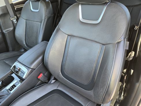 Used 2022 Hyundai Tucson SEL w/ Convenience + Premium Package FWD image 17