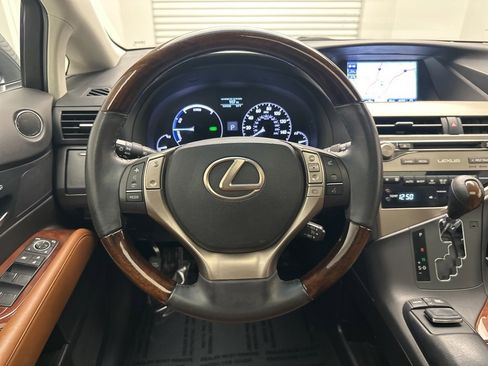 Used 2015 Lexus RX 450h AWD image 17