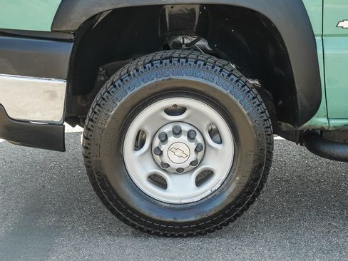 Used 2007 Chevrolet Silverado 2500 W/T RWD image 10