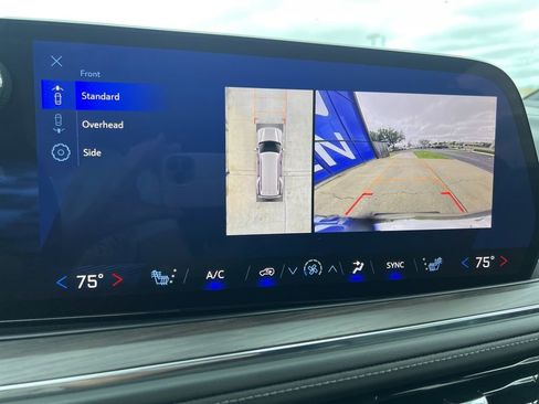 Used 2025 Chevrolet Tahoe LT image 33