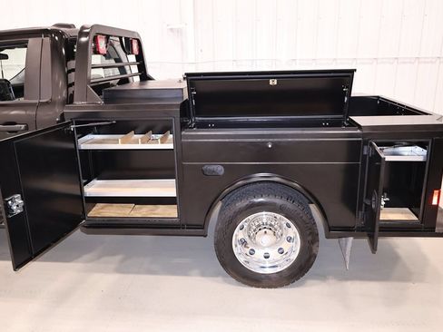 Certified 2025 Ford F550 4x4 Regular Cab Super Duty image 9