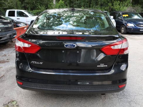 Used 2014 Ford Focus SE FWD image 7