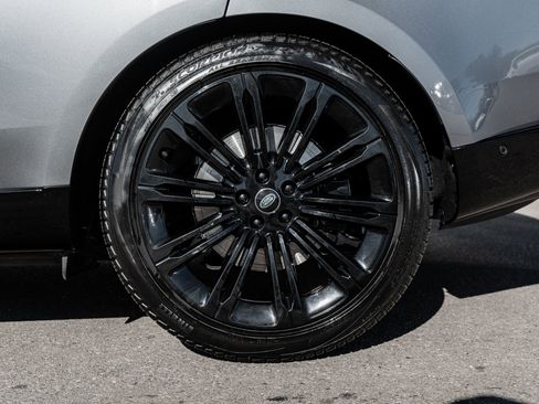 Used 2023 Land Rover Range Rover Long Wheelbase Autobiography image 7