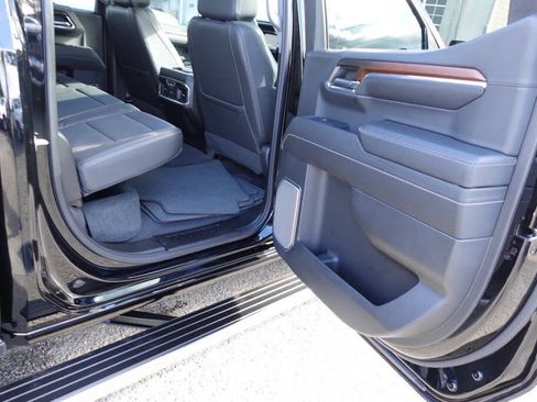 Used 2024 GMC Sierra 1500 Denali w/ Denali Reserve Package AWD/4WD image 38