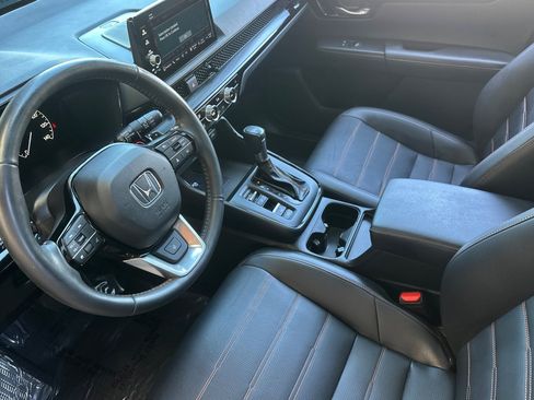 Used 2024 Honda CR-V Sport Touring image 4