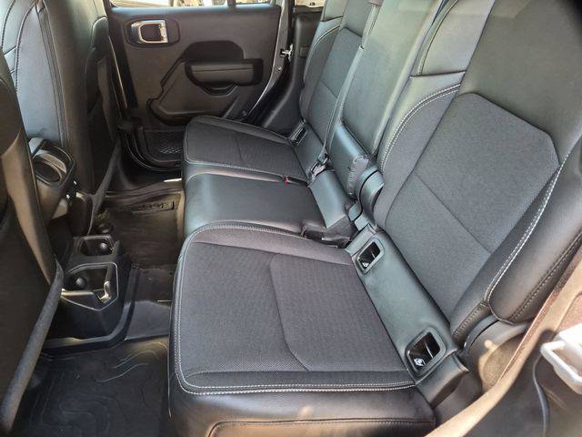 Certified 2023 Jeep Gladiator Sport AWD/4WD image 19