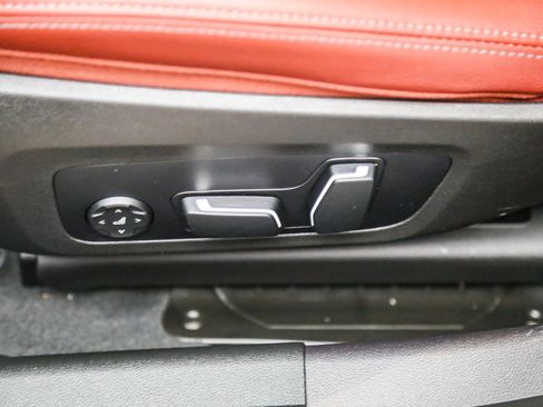 Used 2025 BMW M340i xDrive AWD/4WD image 22