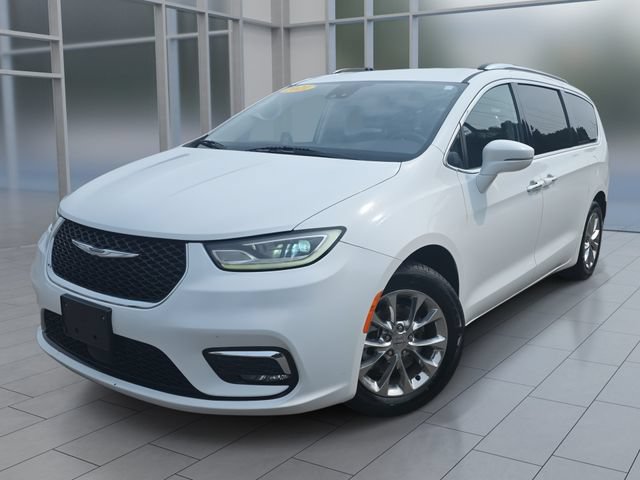 Used 2021 Chrysler Pacifica Touring-L FWD image 1