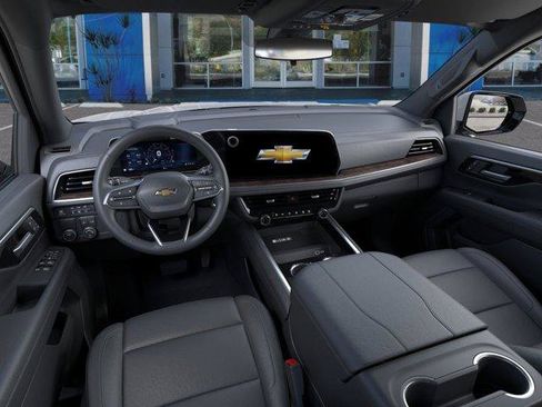 Used 2026 Chevrolet Tahoe LT RWD image 15