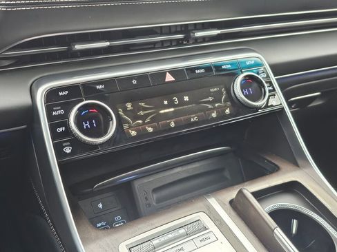 Used 2024 Genesis GV80 3.5T image 36