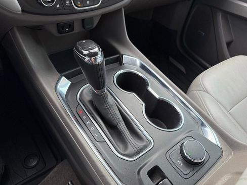 Used 2018 Chevrolet Traverse LT image 34