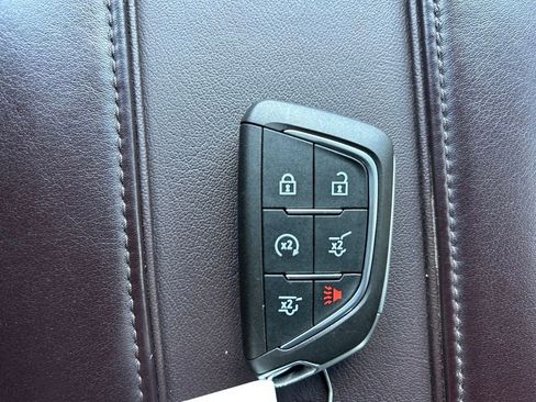 Used 2022 Cadillac Escalade ESV Sport Platinum image 38