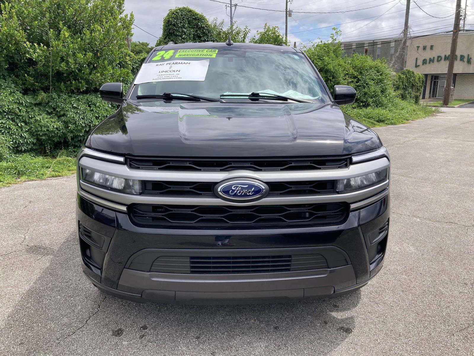 Used 2024 Ford Expedition Max XLT RWD image 12