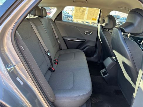 Used 2025 Kia K4 LXS image 24