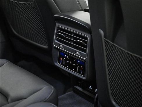 Certified 2026 Audi Q7 3.0T Premium Plus w/ Premium Plus Package AWD/4WD image 18