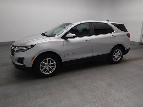 Used 2022 Chevrolet Equinox LT FWD image 2