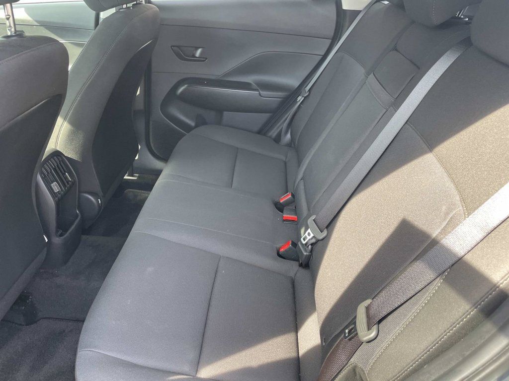 Used 2025 Hyundai Kona SEL AWD/4WD image 13