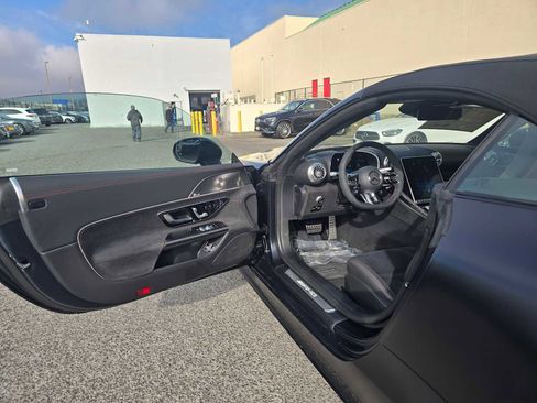 New 2025 Mercedes-Benz SL 63 AMG S e Performance 4MATIC image 17