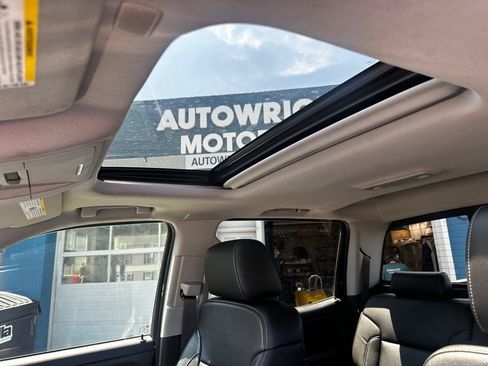 Used 2018 Chevrolet Silverado 1500 LTZ Z71 w/ LTZ Plus Package AWD/4WD image 15