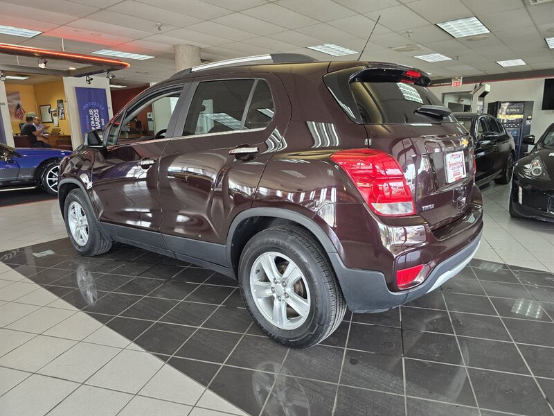 Used 2020 Chevrolet Trax LT w/ LT Convenience Package FWD image 6