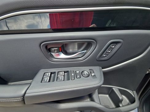 Used 2024 Honda Pilot Touring image 21
